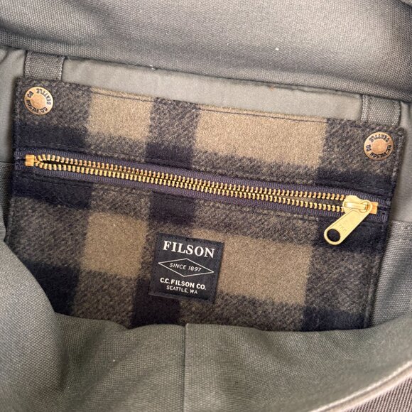 Filson Ranger Rucksack – Vintage Green Twill Backpack w/ Bridle Leather - Picture 3 of 9